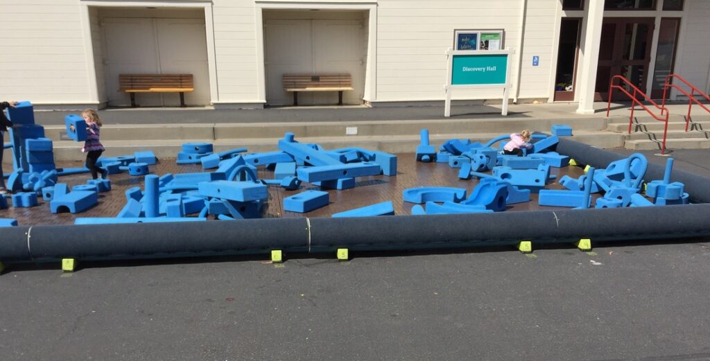 Play and build outdoors with giant foam